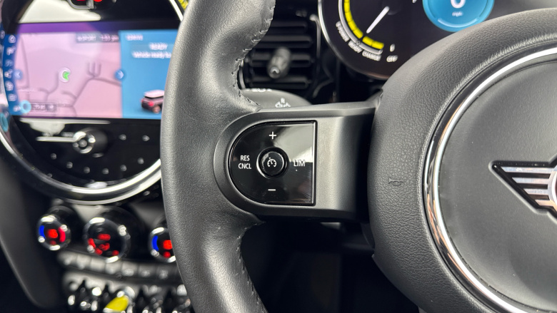 MINI Hatchback 135kW Cooper S Level 2 33kWh 3dr Auto Electric Hatchback